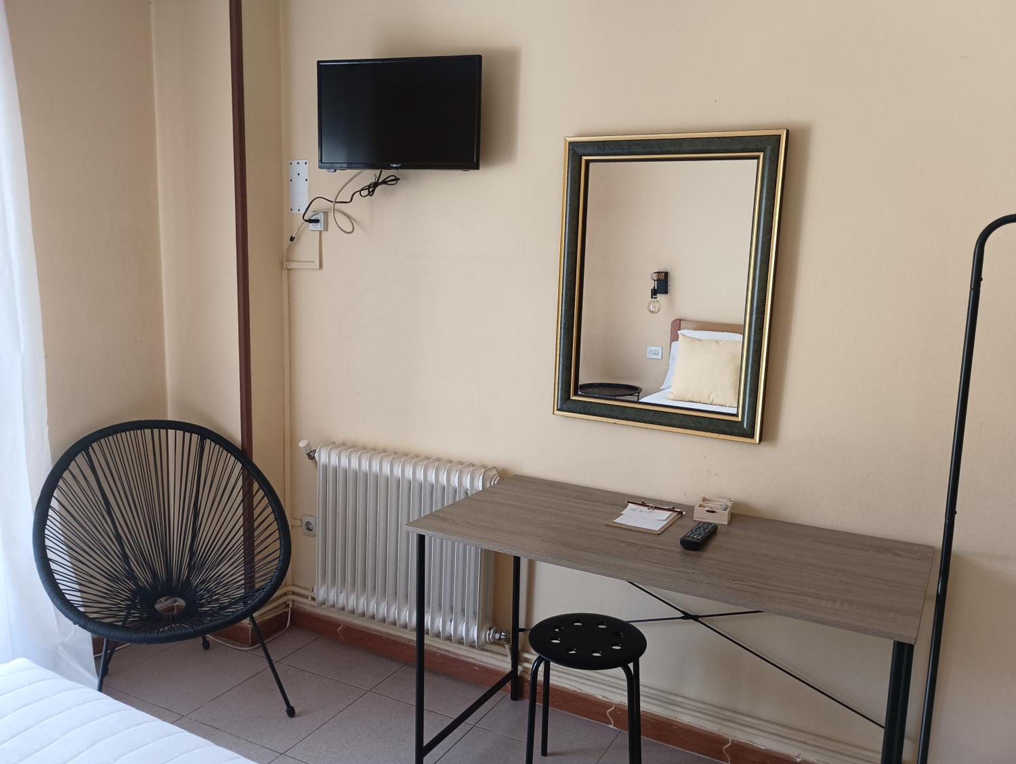 Hostal Pension Mar De Plata Луго Экстерьер фото